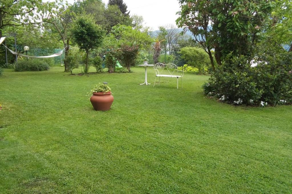 Lake Orta Openspace Garden Beach Pettenasco Exterior photo
